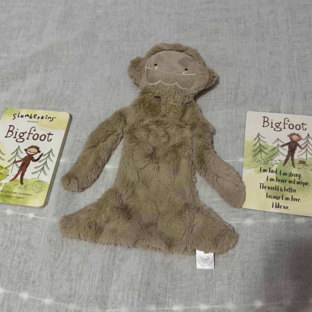 Bigfoot Snuggler - Slumberkins Sunkissed (tan) Lovey Blanket Plush